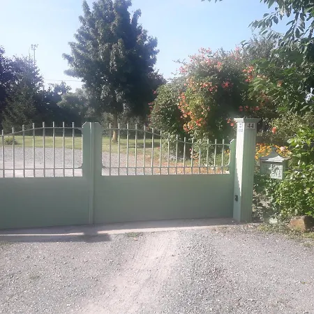 D'hote Avec Piscine Couverte Отель типа 